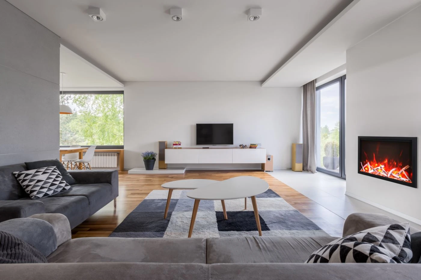 44" Traditional Smart Series Electric Indoor / Outdoor Fireplace 8 44" Traditional Smart Series Electric Indoor / Outdoor Fireplace - Image 8